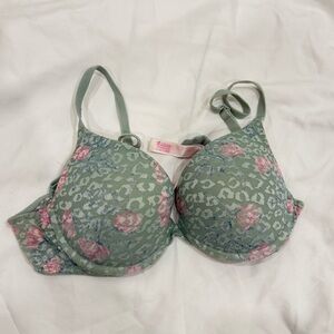 PINK Victoria’s Secret Wear Everywhere Push-Up Bra Mint Green Pink Floral 32C